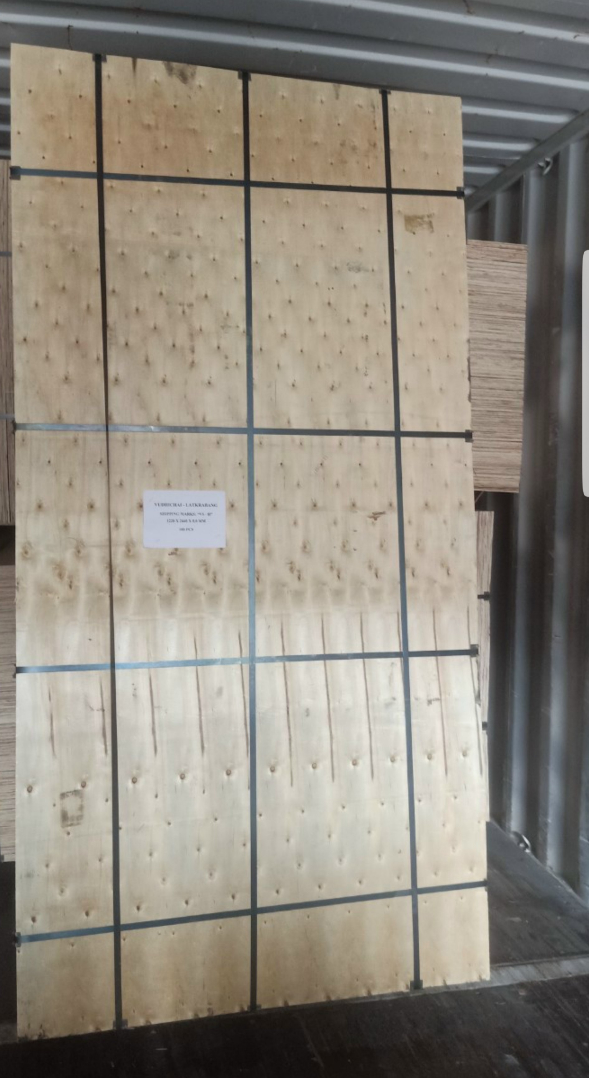 Ván gỗ ép - Pallet Gỗ Minh Công - Công Ty TNHH Sản Xuất Và Kinh Doanh Thương Mại Minh Công